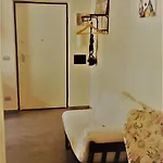 Gill's Loft Lägenhet Saluzzo