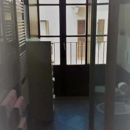 Gill's Loft Lägenhet Saluzzo